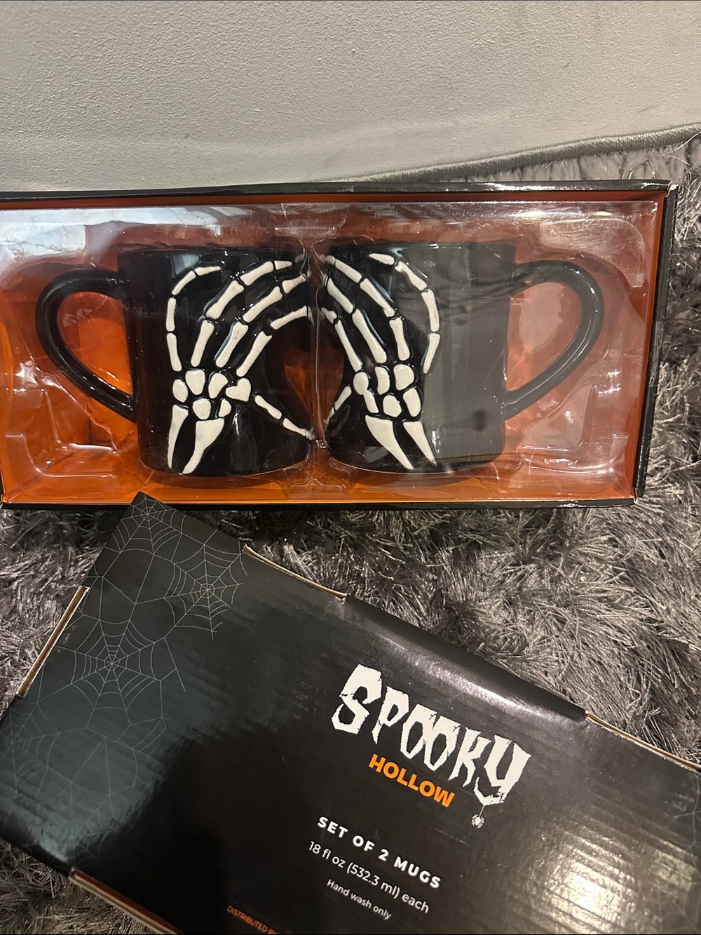 Black Skeleton Hand Heart Mug Set - Black - Total 4